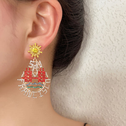 Kaunis Korvarengas ainutlaatuisella tyylillä