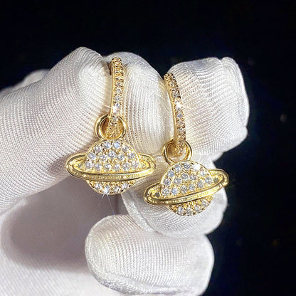 Klassinen Korvarengas ajattomalla viehätyksellä