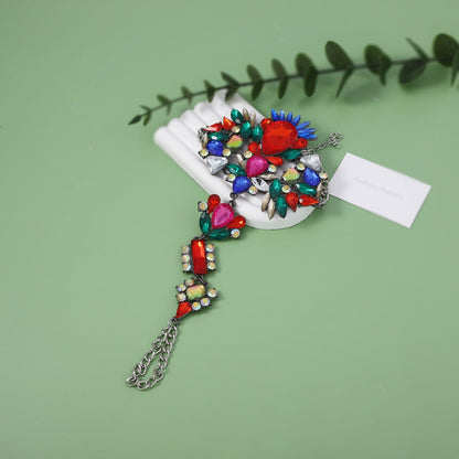 Hurmaava Koru jokaiseen tilaisuuteen