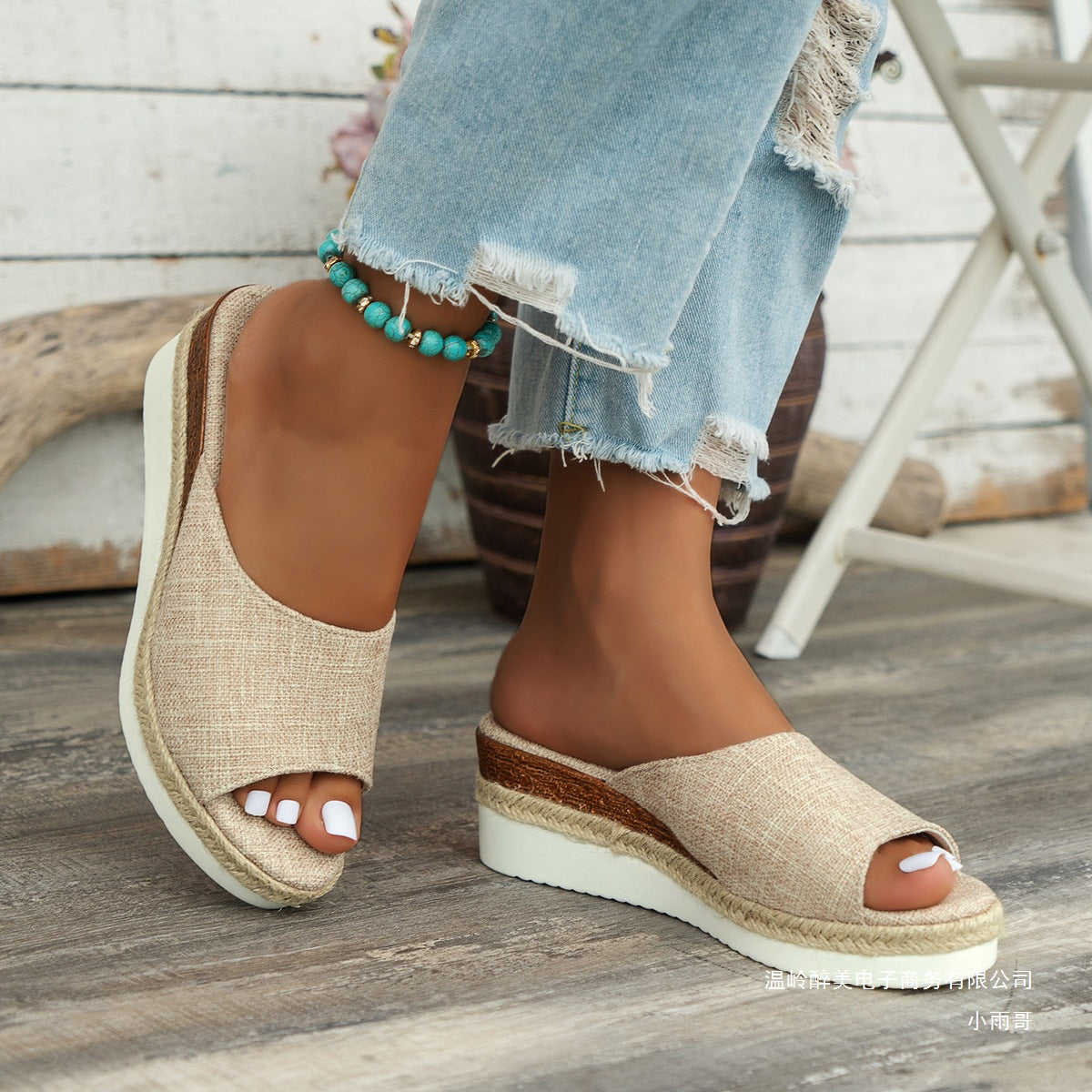 Sulavalinaiset Ortopediset Sandaalit Moderniin Tyyliin