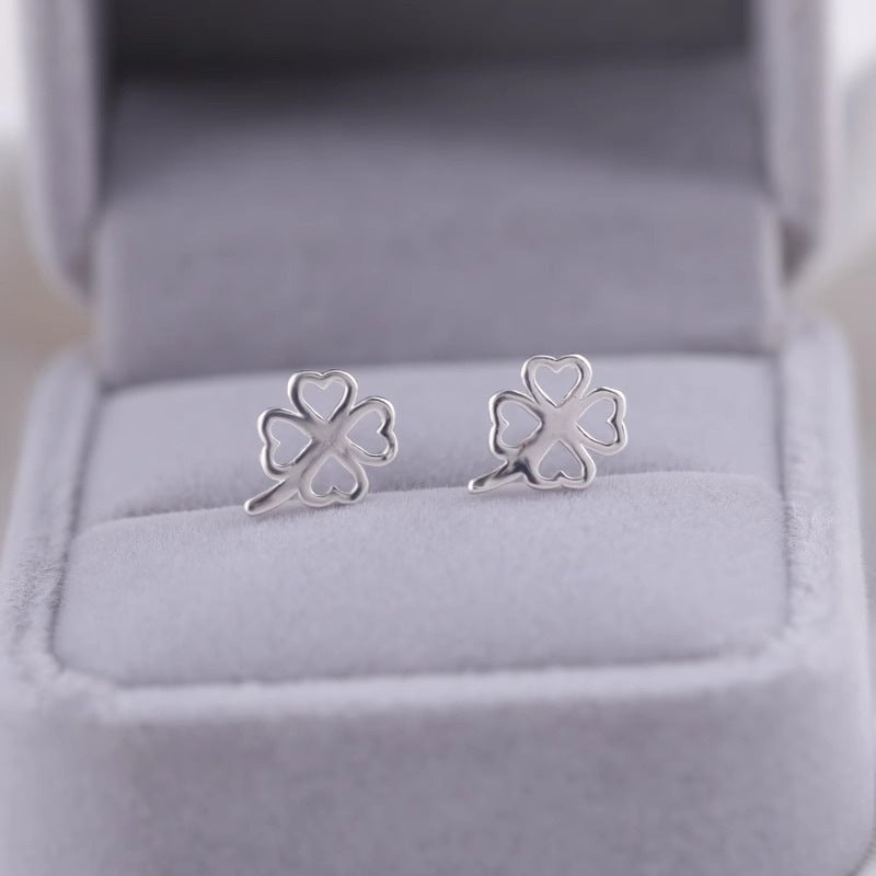 Klassinen Korvarengas ajattomalla viehätyksellä