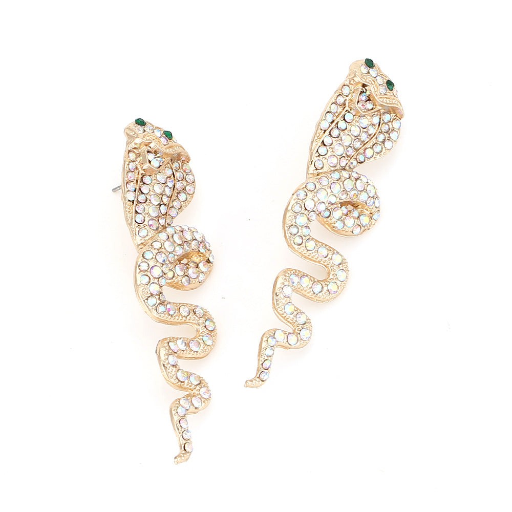 Kaunis Korvarengas ainutlaatuisella tyylillä