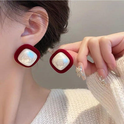 Herkkä käsityö Helmi Korvarengas