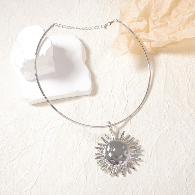 Romanttinen Riipus erityisiin hetkiin