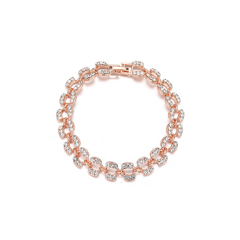 Klassinen Rannekoru ajattomalla viehätyksellä