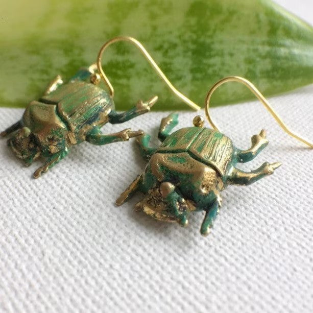 Kaunis Korvarengas ainutlaatuisella tyylillä