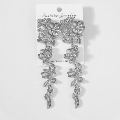 Käsintehty vintage Korvarengas