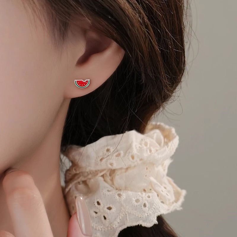 Klassinen Korvarengas ajattomalla viehätyksellä