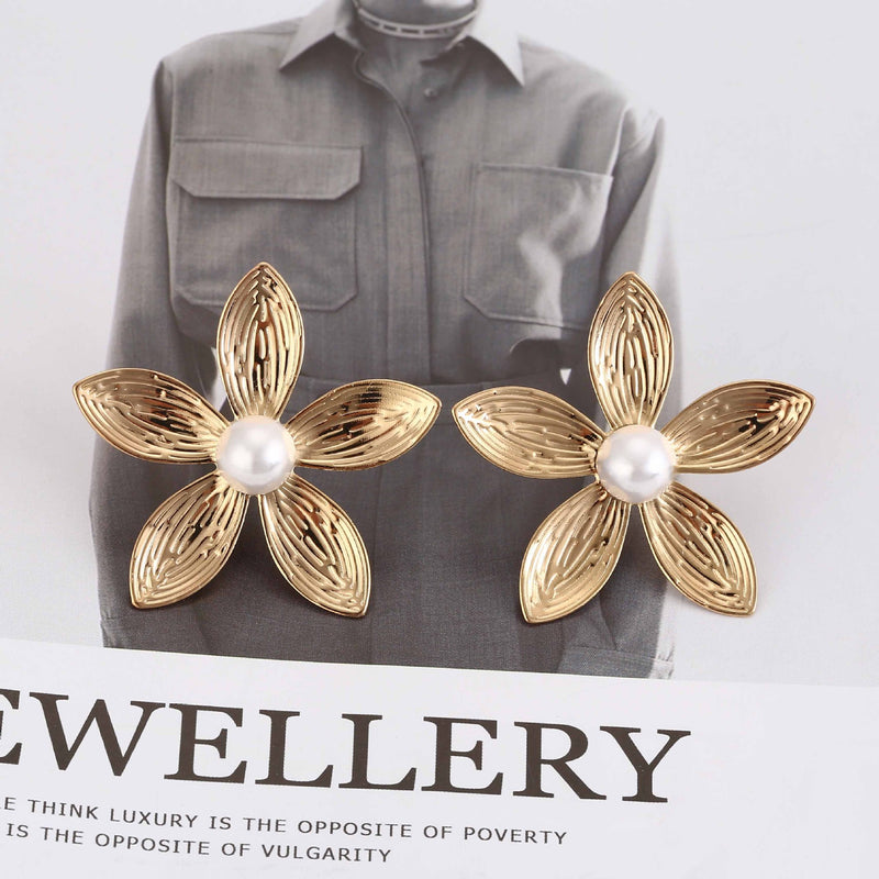 Elegantti Helmi Korvarengas jokaiseen tilaisuuteen