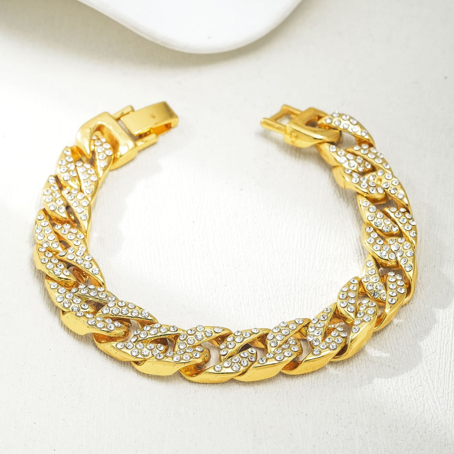 Hurmaava Rannekoru jokaiseen tilaisuuteen