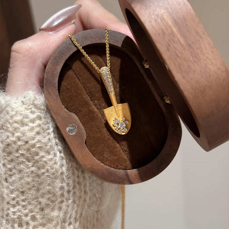 Käsintehty vintage Koru