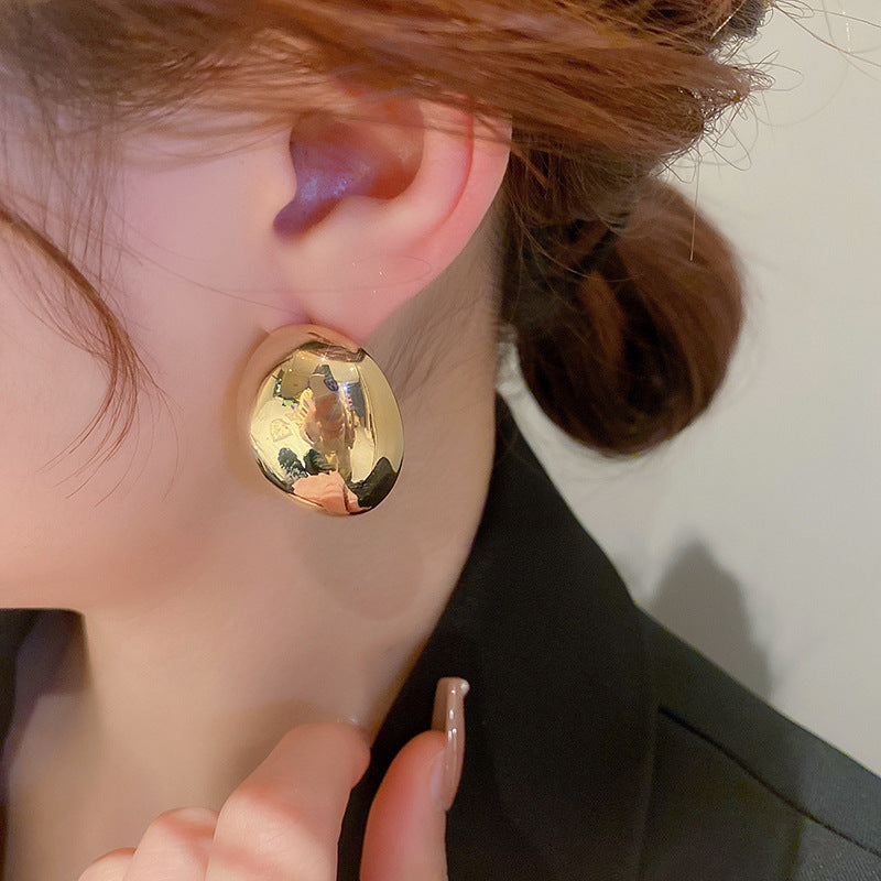 Hurmaava Korvarengas jokaiseen tilaisuuteen