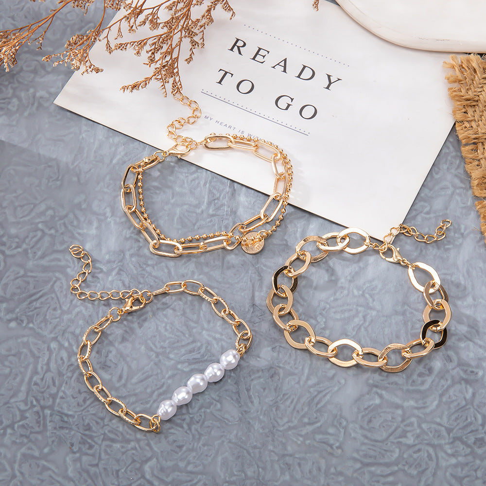 Elegantti Kulta Rannekoru jokaiseen tilaisuuteen