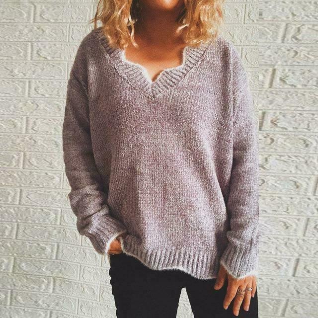 Well Tailored Sweater with a Graceful Silhouette