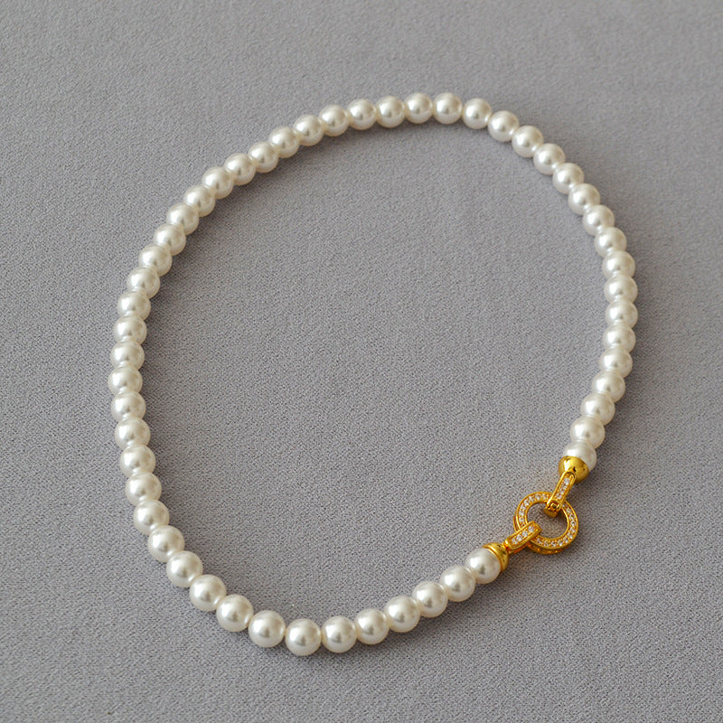 Romanttinen Helmi Kaulakoru erityisiin hetkiin