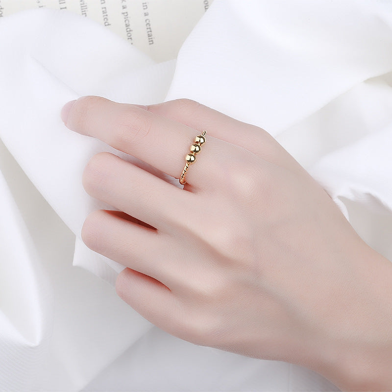 Klassinen Kulta Sormus ajattomalla viehätyksellä