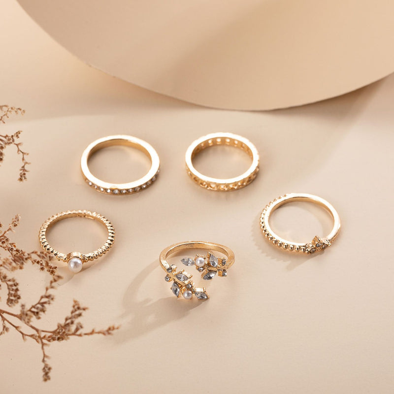 Romanttinen Kulta Ketju erityisiin hetkiin