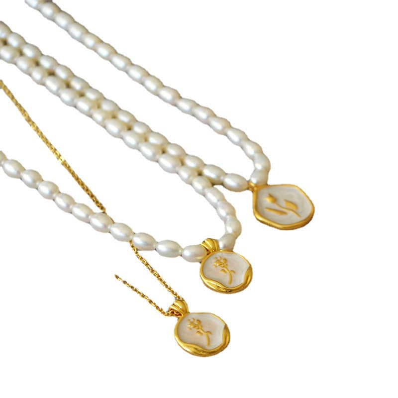 Romanttinen Kulta Kaulakoru erityisiin hetkiin