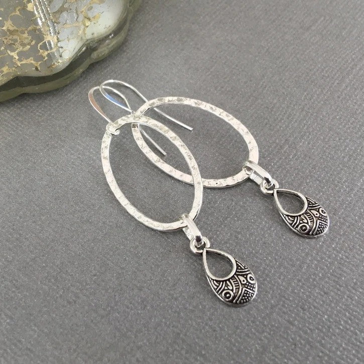 Hurmaava Korvarengas jokaiseen tilaisuuteen