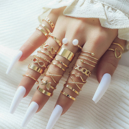 Hurmaava Kulta Korusetti jokaiseen tilaisuuteen