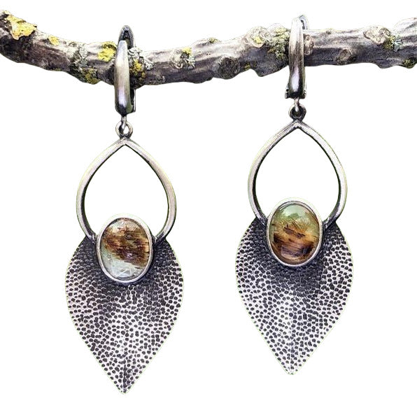 Klassinen Korvarengas ajattomalla viehätyksellä