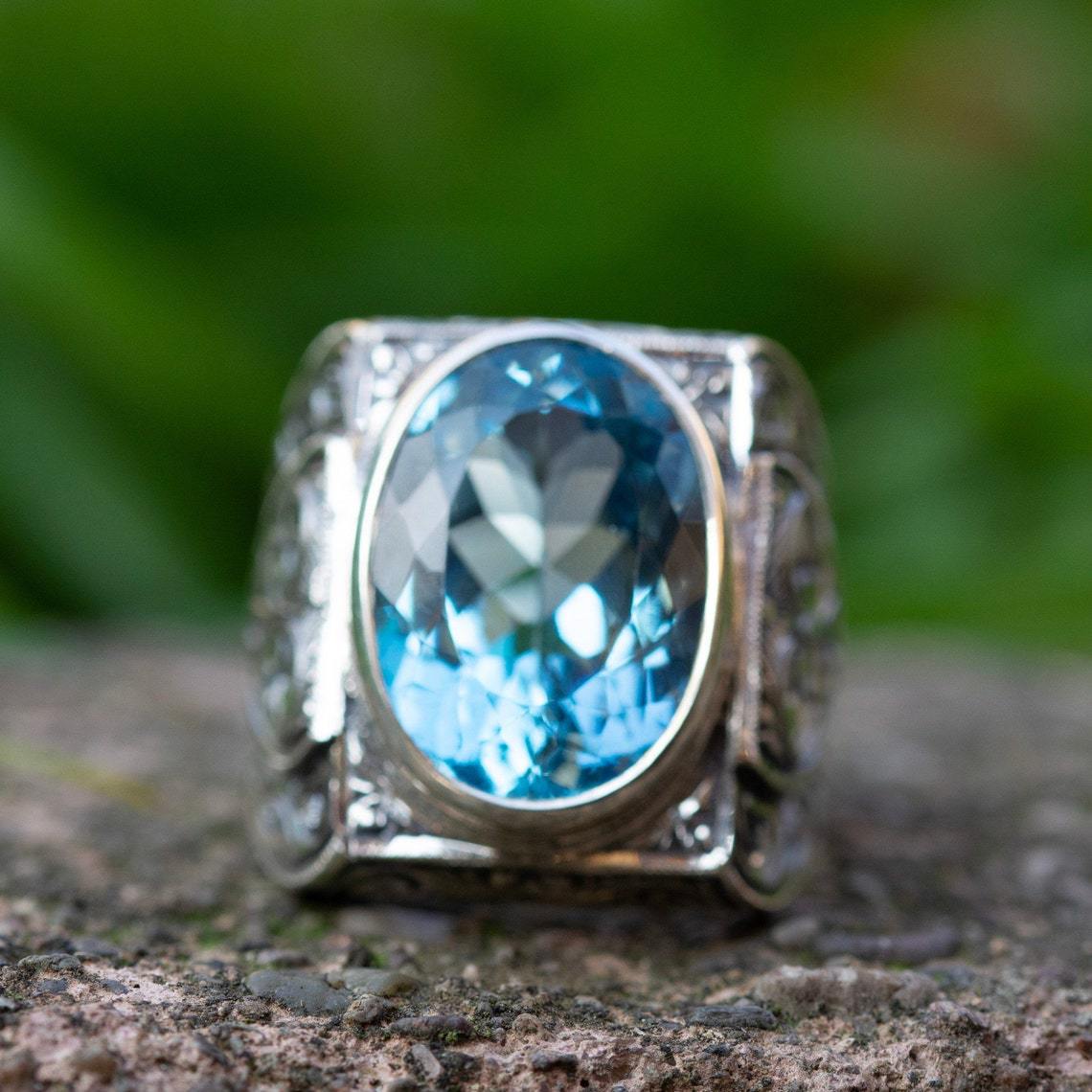 Kaunis Sormus ainutlaatuisella tyylillä