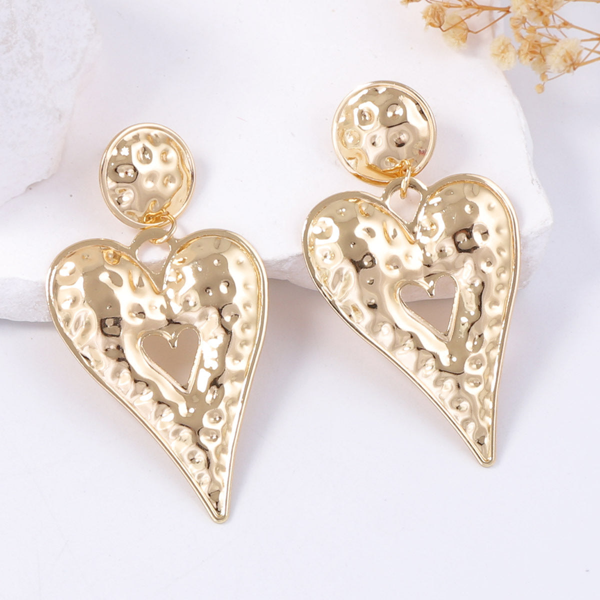 Elegantti Korvarengas jokaiseen tilaisuuteen