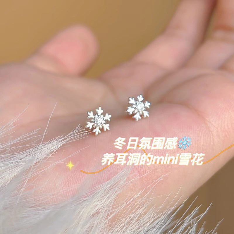 Kaunis Korvarengas ainutlaatuisella tyylillä