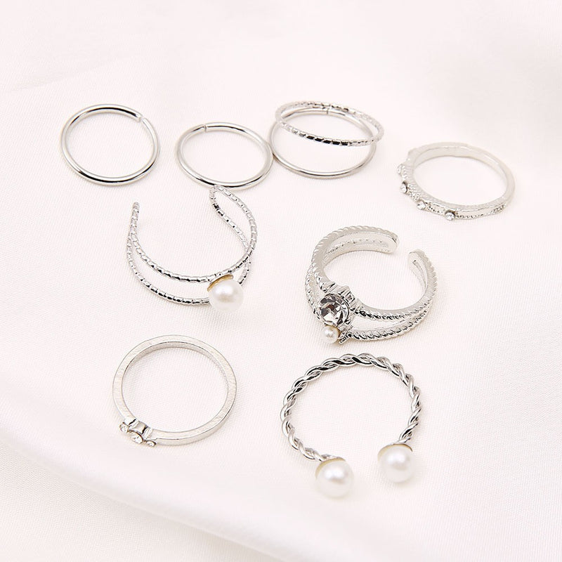 Klassinen Helmi Korusetti ajattomalla viehätyksellä