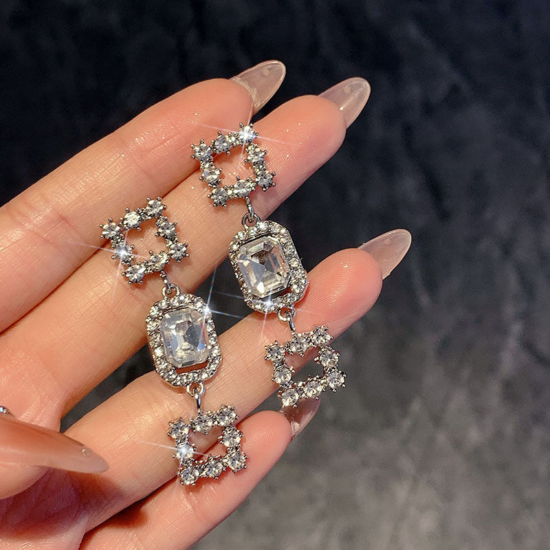 Käsintehty vintage Korvarengas