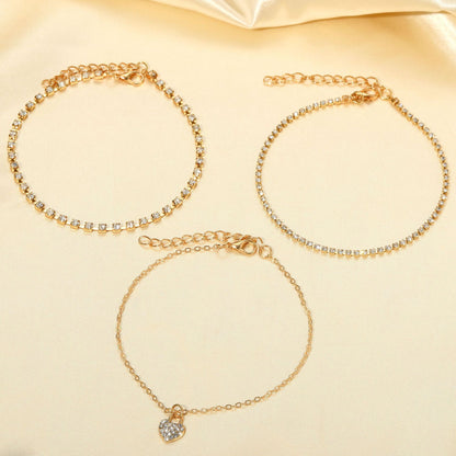 Klassinen Kulta Korusetti ajattomalla viehätyksellä