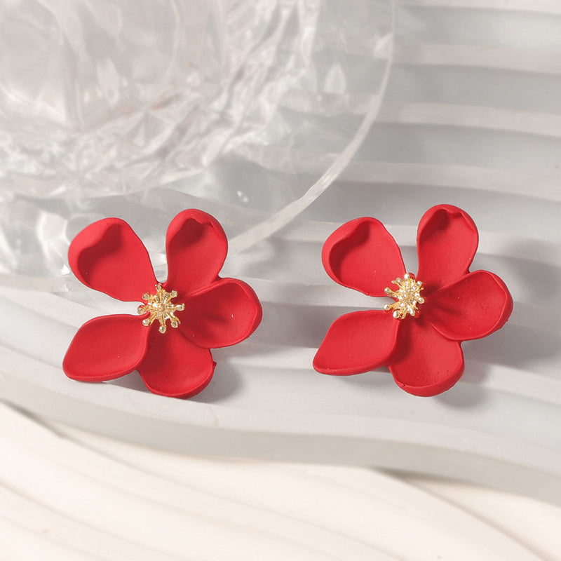 Klassinen Korvarengas ajattomalla viehätyksellä