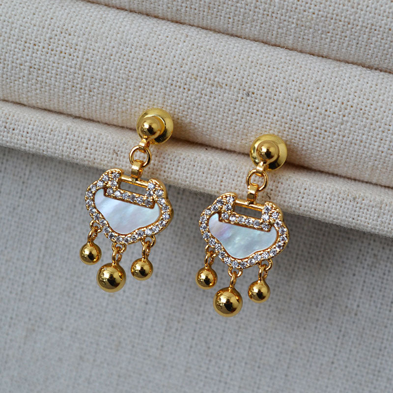 Herkkä käsityö Hopea Korvarengas