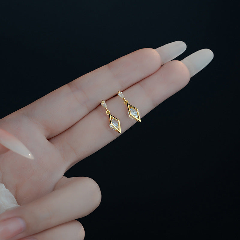 Romanttinen Korvarengas erityisiin hetkiin