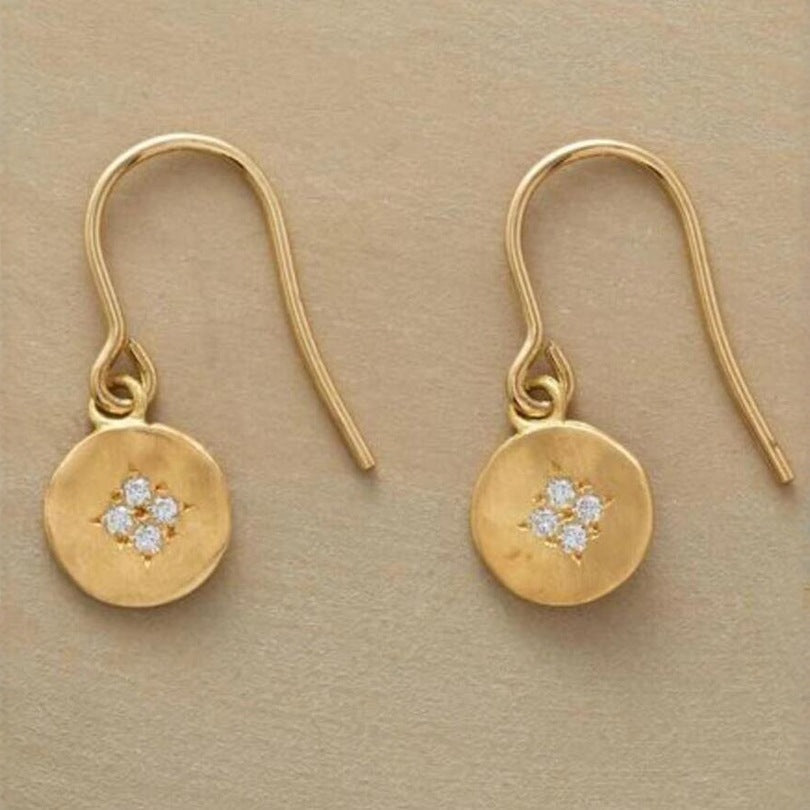 Kaunis Sormus ainutlaatuisella tyylillä