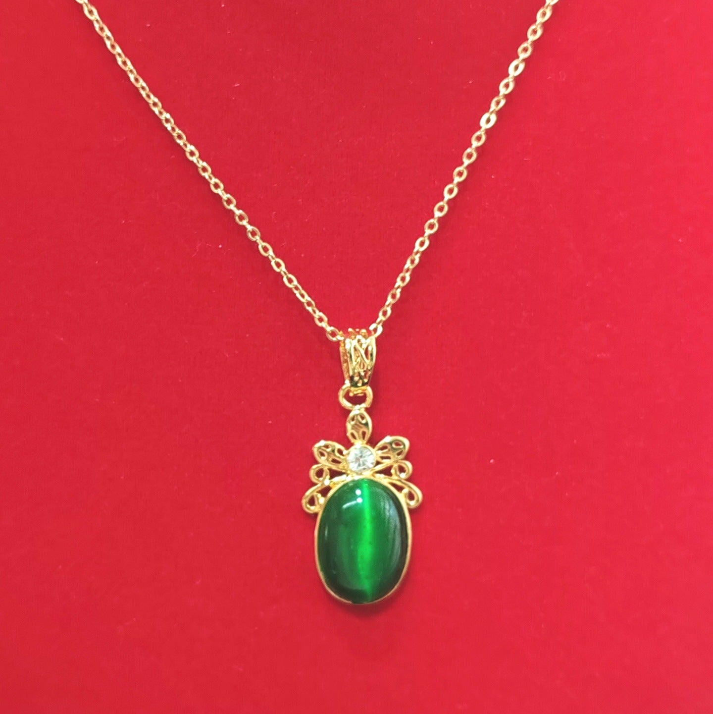 Käsintehty vintage Kaulakoru