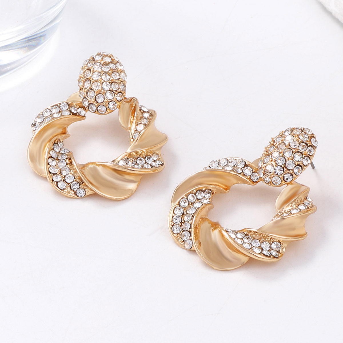 Kaunis Koru ainutlaatuisella tyylillä