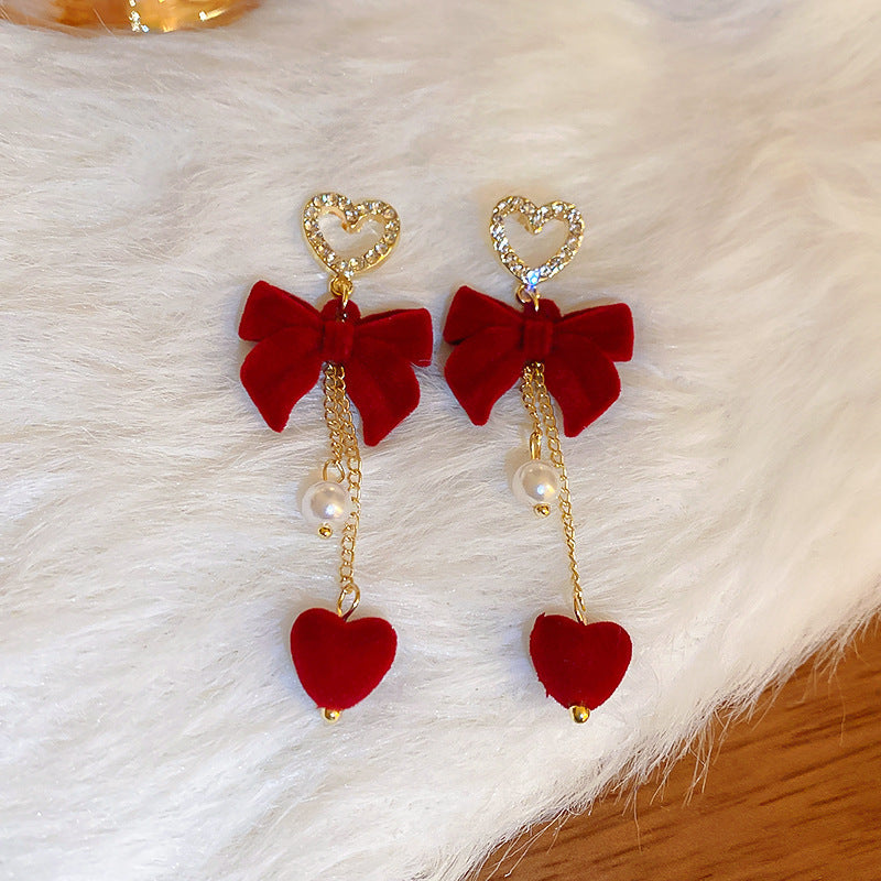 Kaunis Korvarengas ainutlaatuisella tyylillä