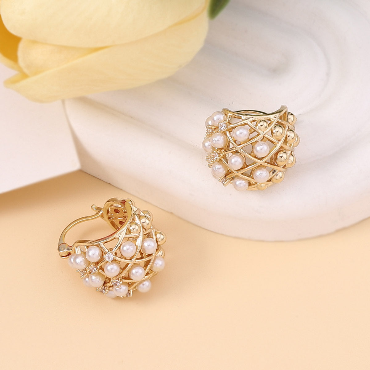 Hurmaava Koru jokaiseen tilaisuuteen