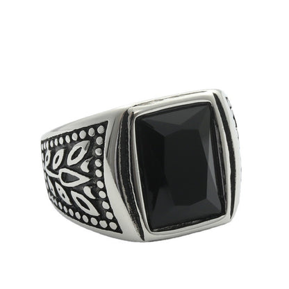 Kaunis Sormus ainutlaatuisella tyylillä