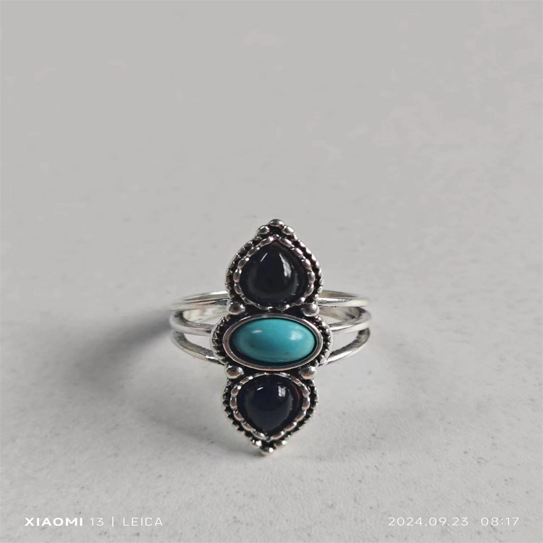 Kaunis Sormus ainutlaatuisella tyylillä