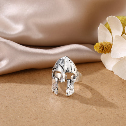 Klassinen Rannekoru ajattomalla viehätyksellä