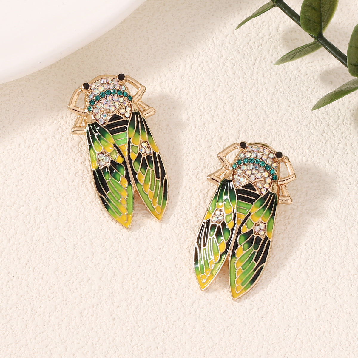 Hurmaava Korvarengas jokaiseen tilaisuuteen