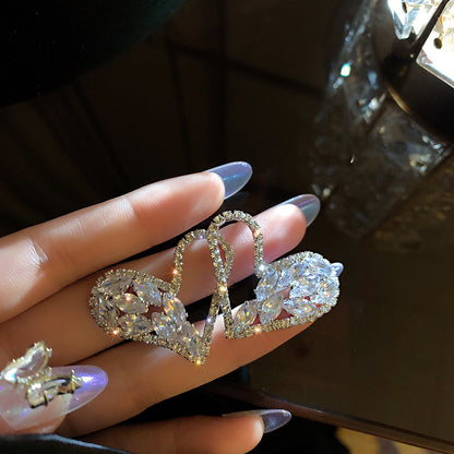 Klassinen Korvarengas ajattomalla viehätyksellä