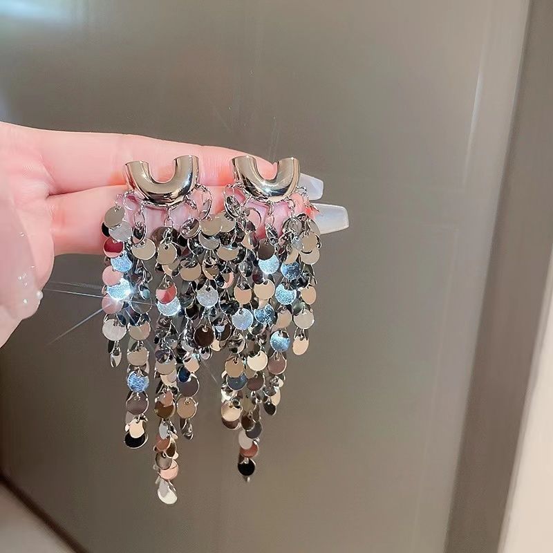 Romanttinen Korvarengas erityisiin hetkiin