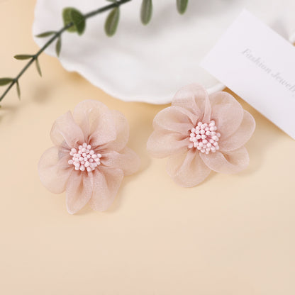 Hurmaava Korvarengas jokaiseen tilaisuuteen