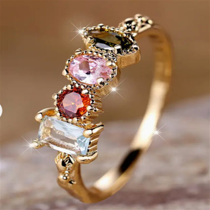 Romanttinen Sormus erityisiin hetkiin