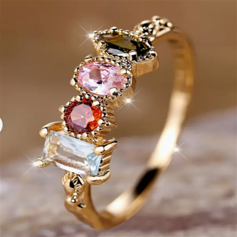 Romanttinen Sormus erityisiin hetkiin