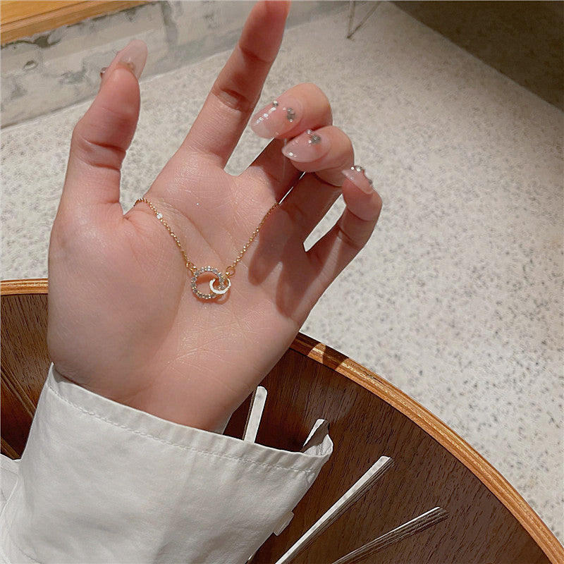 Käsintehty vintage Kaulakoru