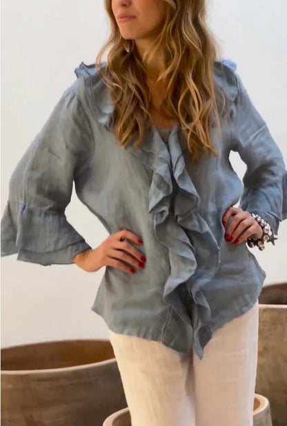Effortlessly Elegant Blouse with a Timeless Design